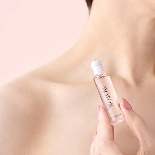 ◇MOTON　ロールオンパフューム　002 NUDE CALM◆サブ画像1